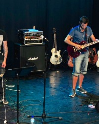 5Jq9Z_mPRJEM6l-vtvo-rlw4n5d9berqrnu_yZ-DFTY