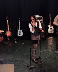 KJPeH1Uhc3TN5ksG_U3W5cFX-lyXXGj8xUICU4HJrOA