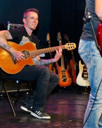 MVG3Trjh--LGEA1fkNU0jHI-Bcx1BWr4jRrQBROY_V4