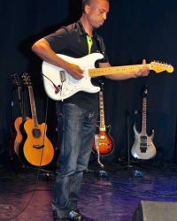 O_xfQopO0tQ9Fo0MyHsUiNG7C4bfQOAnSI8m1-uma-I