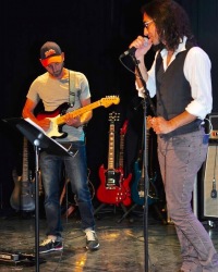 Qbsr-Xi_TRJQSQcLUXyENH1632Lyw0HaRoq6u9Z74As